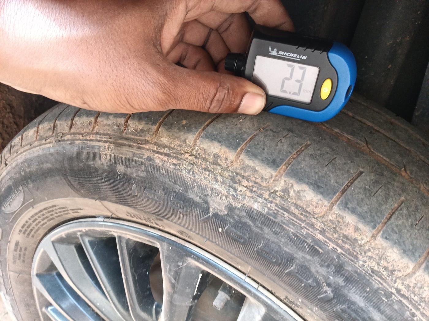 2019 Maruti XL6 ALPHA AT, Petrol, Automatic, 41,455 km, tyre