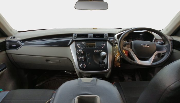 2016 Mahindra Kuv100 K8 6 STR, Petrol, Manual, 84,953 km, interior