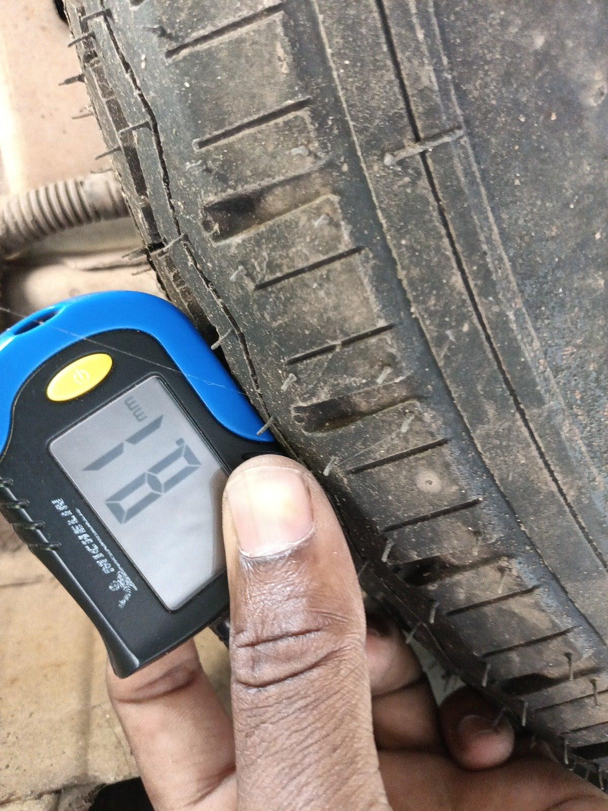 2021 Maruti Eeco 5 STR WITH A/C+HTR, Petrol, Manual, 34,185 km, tyre