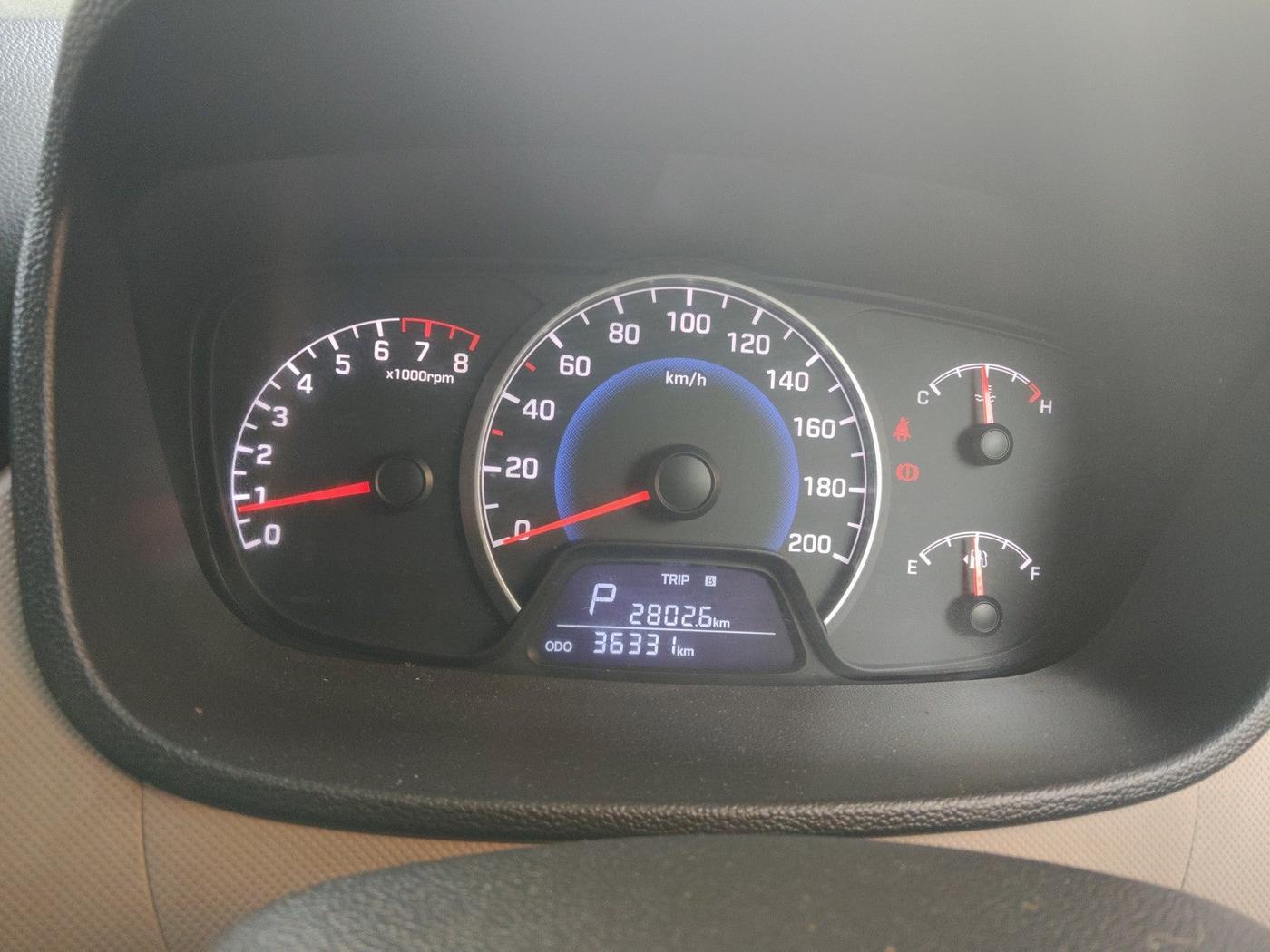 2017 Hyundai Grand i10 MAGNA AT 1.2 KAPPA VTVT, Petrol, Automatic, 36,331 km, interior