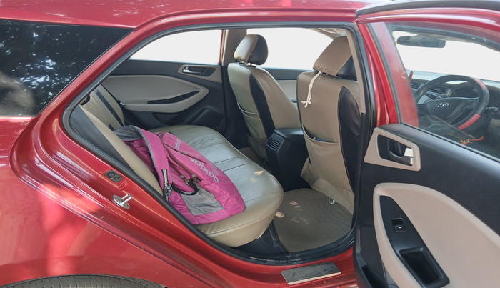 2016 Hyundai Elite i20 ASTA 1.2, Petrol, Manual, 1,18,653 km, interior