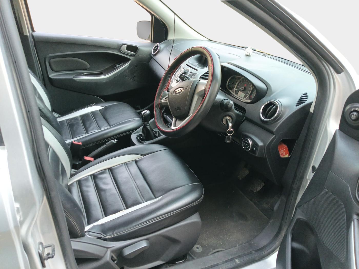 2016 Ford New Figo TITANIUM1.5 DIESEL, Diesel, Manual, 66,661 km, interior