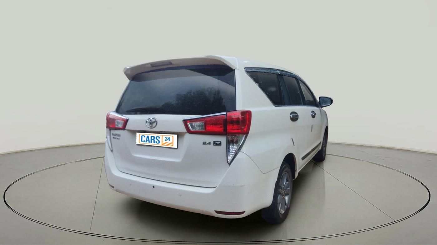 2016 Toyota Innova Crysta 2.4 G 7 STR, Diesel, Manual, 95,006 km, exterior