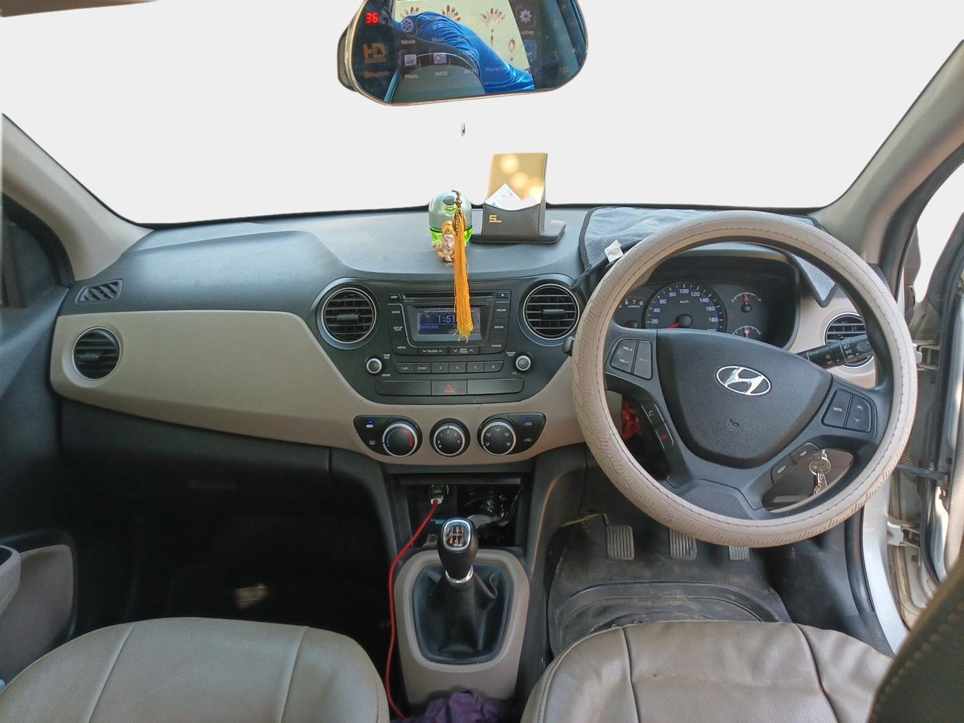 2014 Hyundai Xcent S 1.2, Petrol, Manual, 85,603 km, interior