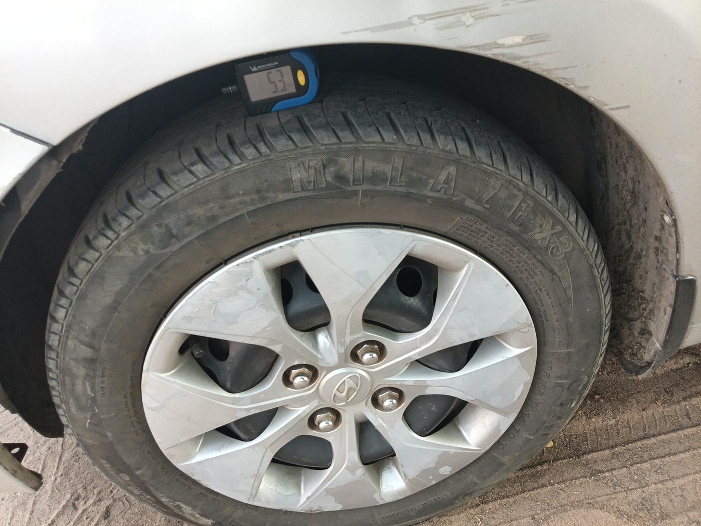2014 Hyundai Xcent S 1.2, Petrol, Manual, 85,603 km, tyre