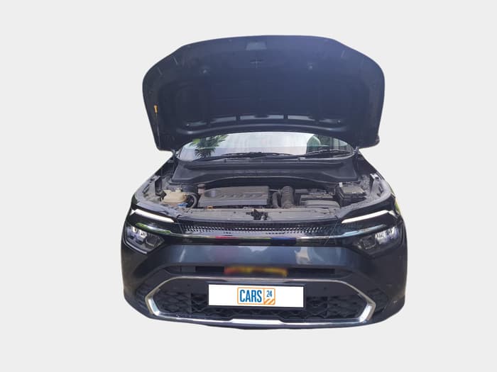 2022 KIA CARENS LUXURY PLUS 1.4 PETROL 7 STR, Petrol, Manual, 24,784 km, exterior