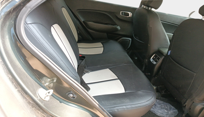 2021 Hyundai VENUE SX PLUS 1.0 TURBO DCT, Petrol, Automatic, 18,508 km, interior