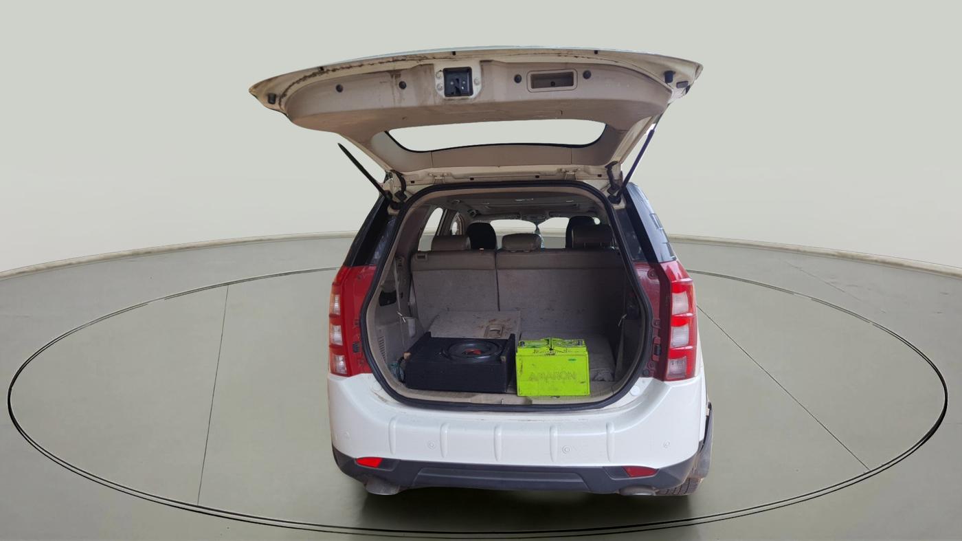 2016 Mahindra XUV500 W10, Diesel, Manual, 1,48,884 km, exterior