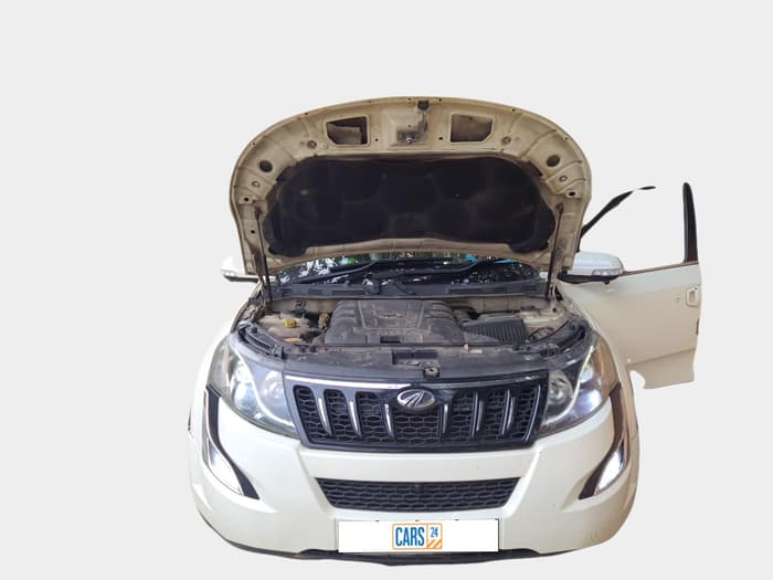 2016 Mahindra XUV500 W10, Diesel, Manual, 1,48,884 km, exterior