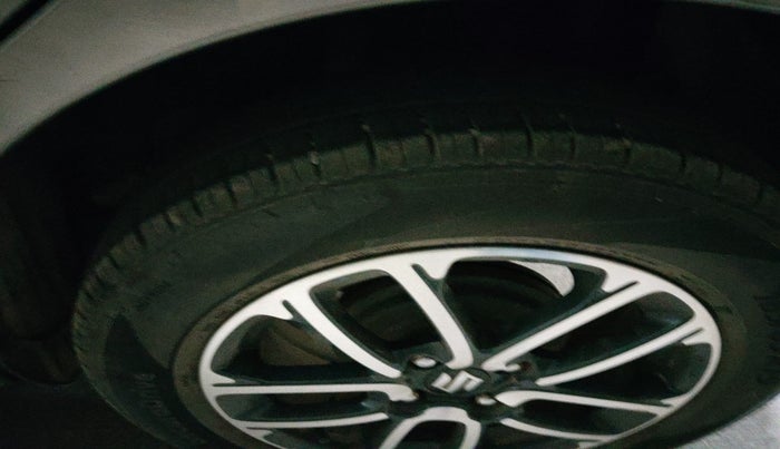 2018 Maruti Swift ZXI PLUS, Petrol, Manual, 91,136 km, tyre