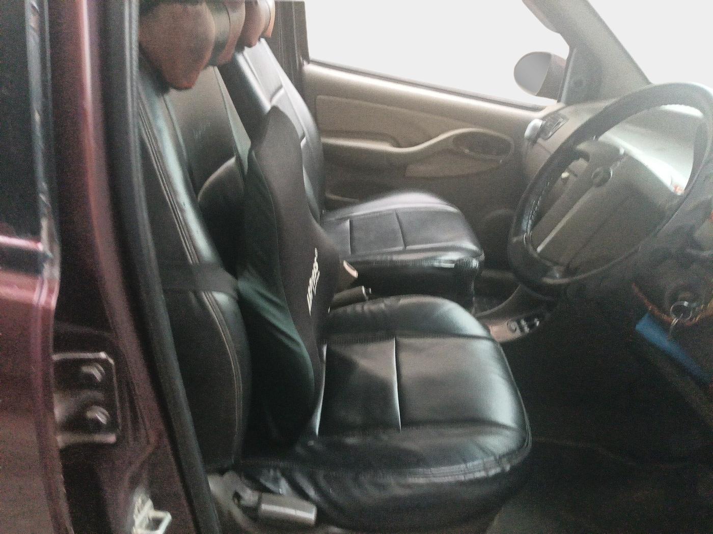 2010 Tata Indigo ECS LX CR4, Diesel, Manual, 1,20,571 km, interior