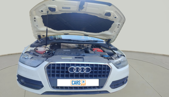 2013 Audi Q3 2.0 TDI, Diesel, Automatic, 61,508 km, exterior
