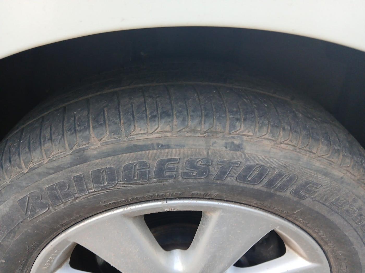 2013 Toyota Corolla Altis VL AT PETROL, Petrol, Automatic, 57,531 km, tyre