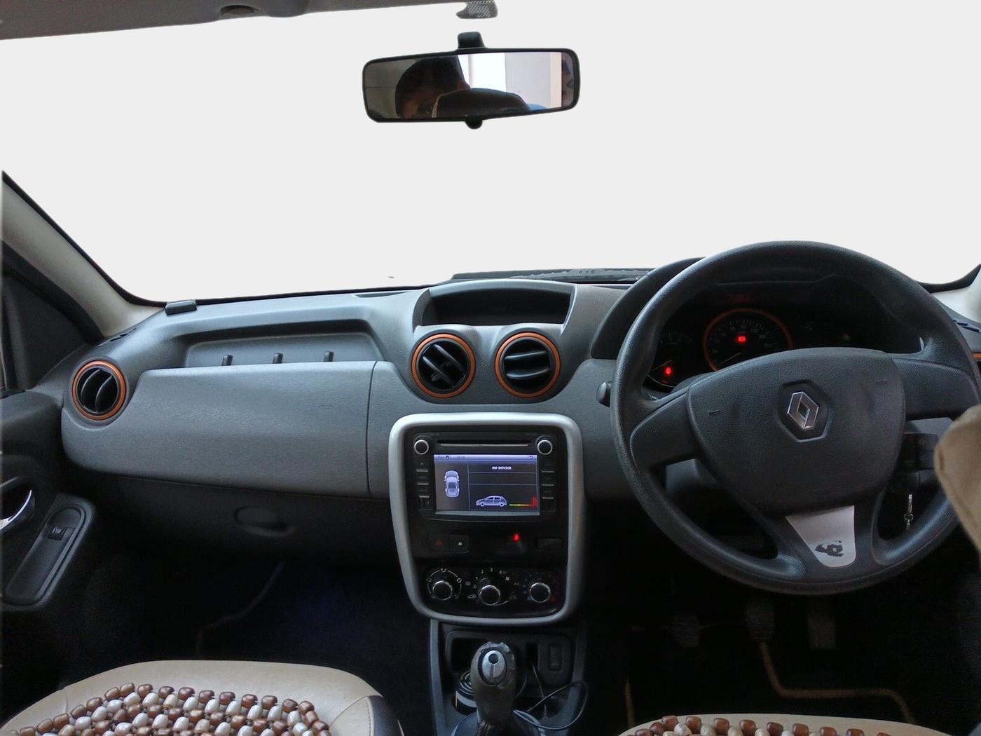 2015 Renault Duster RXL 85PS EXPLORE, Diesel, Manual, 61,785 km, interior