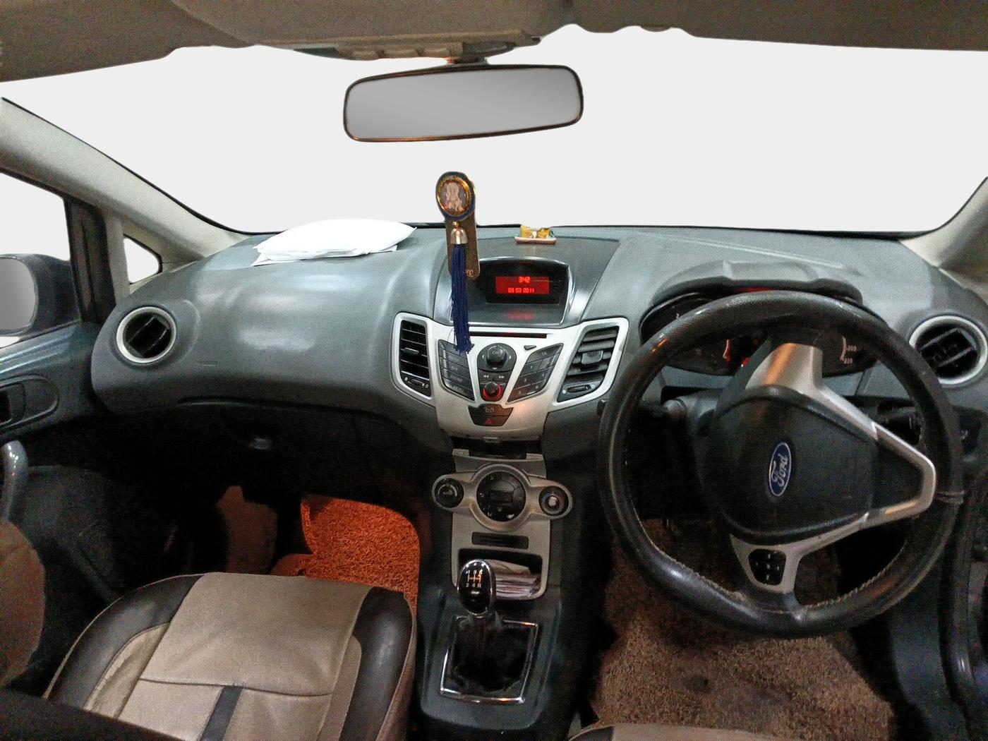 2012 Ford Fiesta STYLE DIESEL, Diesel, Manual, 1,36,639 km, interior
