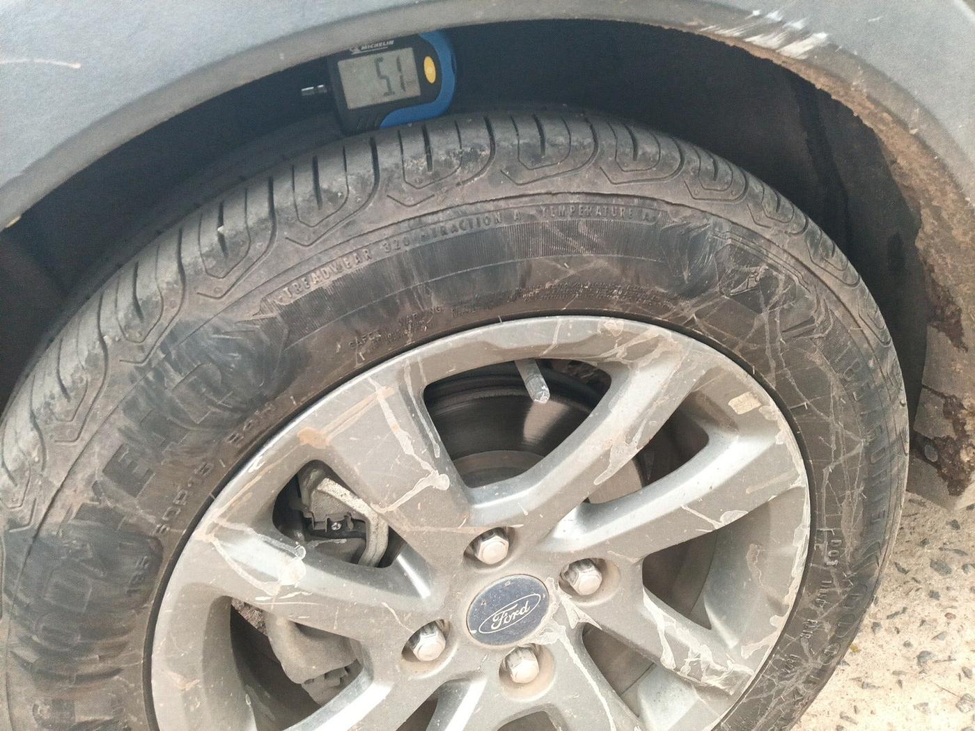 2019 Ford FREESTYLE TITANIUM 1.2 PETROL, Petrol, Manual, 76,629 km, tyre