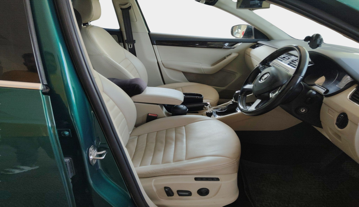 2015 Skoda Octavia ELEGANCE 1.8 TSI AT, Petrol, Automatic, 38,480 km, interior