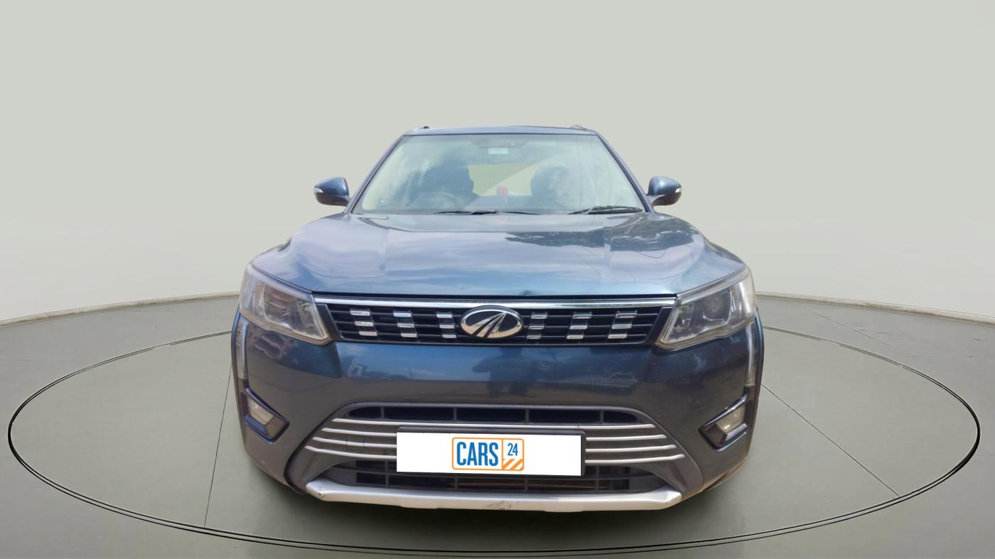 2022 Mahindra XUV300 W8 1.5 DIESEL, Diesel, Manual, 1,03,299 km, exterior