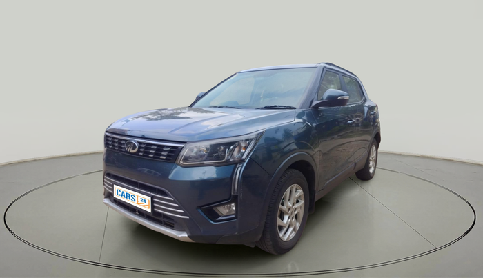 2022 Mahindra XUV300 W8 1.5 DIESEL, Diesel, Manual, 1,03,299 km, exterior