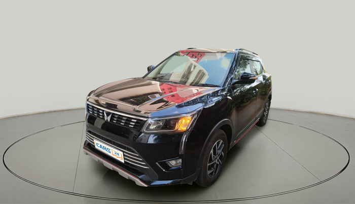 2024 Mahindra XUV300 W8 (O) 1.2 PETROL AMT, Petrol, Automatic, 22,104 km, exterior