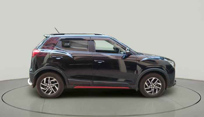 2024 Mahindra XUV300 W8 (O) 1.2 PETROL AMT, Petrol, Automatic, 22,104 km, exterior