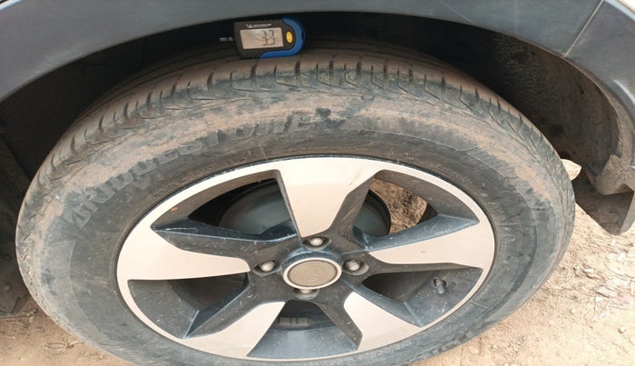 2019 Tata NEXON XZA PLUS PETROL DUAL TONE, Petrol, Automatic, 70,090 km, tyre