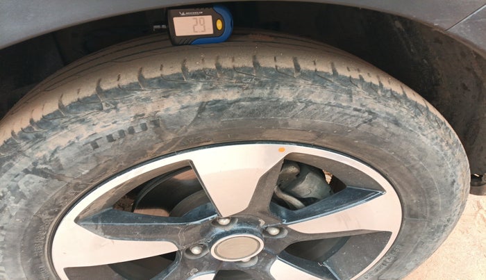 2019 Tata NEXON XZA PLUS PETROL DUAL TONE, Petrol, Automatic, 70,090 km, tyre