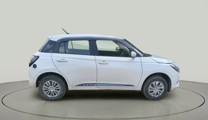2024 Maruti Swift VXI CNG, Petrol, Manual, 25,214 km, exterior