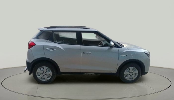 2022 Mahindra XUV300 W4 1.2 PETROL, Petrol, Manual, 32,557 km, exterior