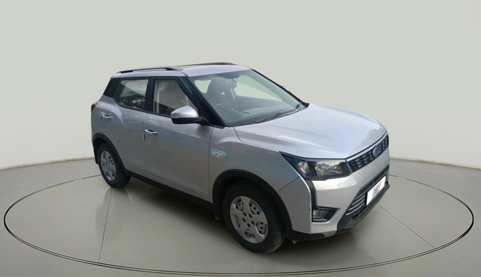 2022 Mahindra XUV300 W4 1.2 PETROL, Petrol, Manual, 32,557 km, exterior