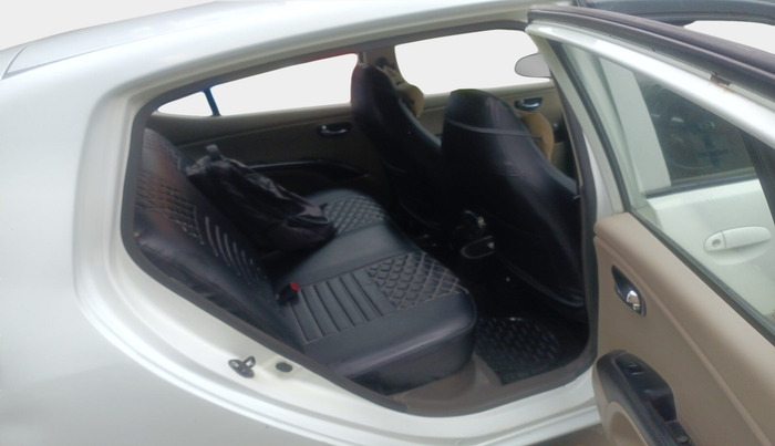2012 Hyundai i10 MAGNA 1.2, Petrol, Manual, 68,829 km, interior