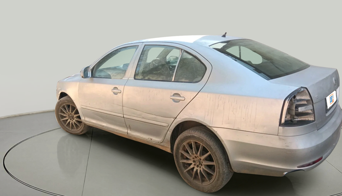 2011 Skoda Laura AMBIENTE 2.0 TDI CR MT, Diesel, Manual, 1,06,125 km, exterior