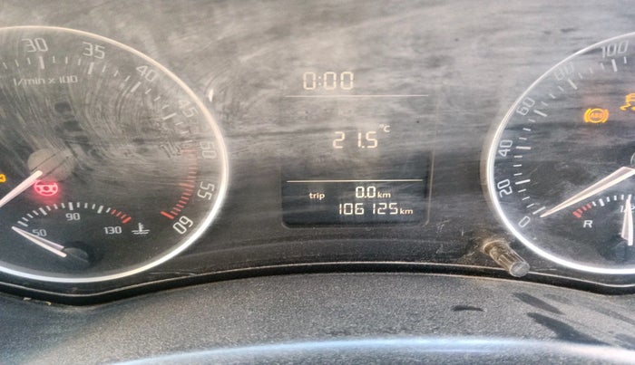 2011 Skoda Laura AMBIENTE 2.0 TDI CR MT, Diesel, Manual, 1,06,125 km, interior