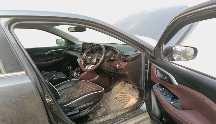 2023 Maruti Grand Vitara ZETA SMART HYBRID, Petrol, Manual, 42,848 km, interior