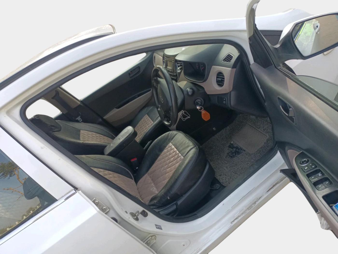 2019 Hyundai Grand i10 MAGNA 1.2 KAPPA VTVT, Petrol, Manual, 1,61,462 km, interior