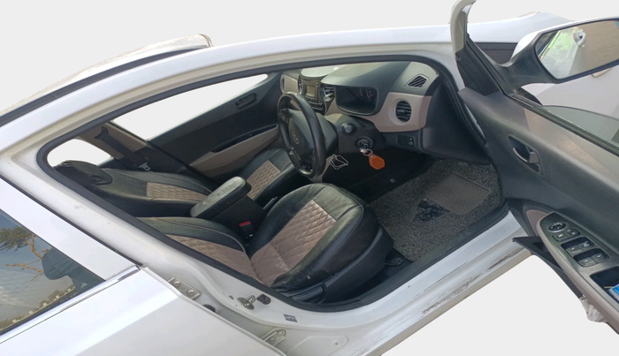 2019 Hyundai Grand i10 MAGNA 1.2 KAPPA VTVT, Petrol, Manual, 1,61,462 km, interior