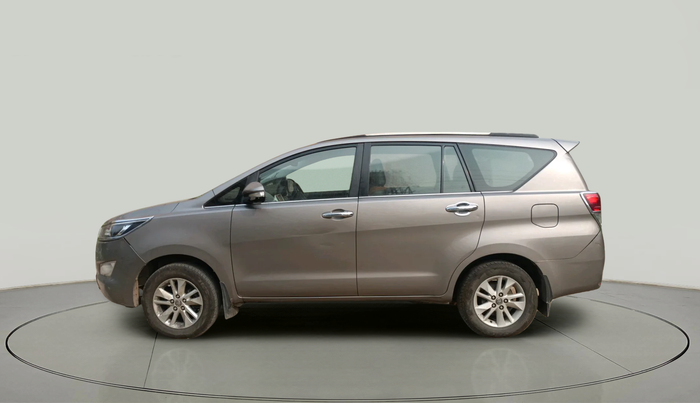 2016 Toyota Innova Crysta 2.4 VX 8 STR, Diesel, Manual, 1,13,230 km, exterior