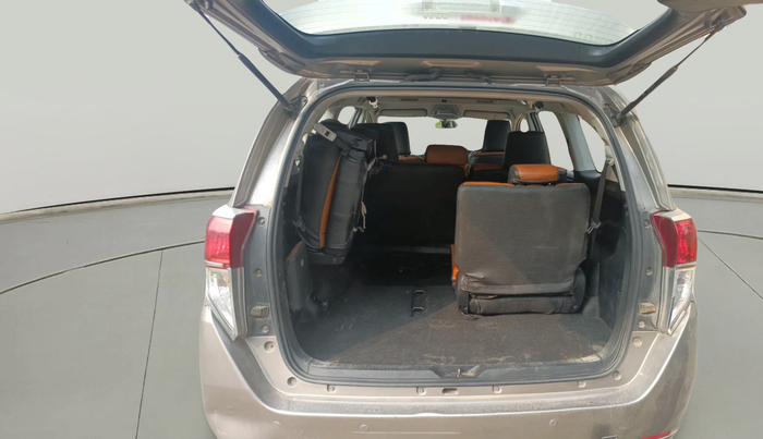 2016 Toyota Innova Crysta 2.4 VX 8 STR, Diesel, Manual, 1,13,230 km, exterior