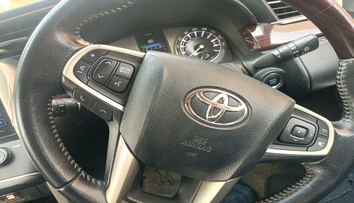 2016 Toyota Innova Crysta 2.4 VX 8 STR, Diesel, Manual, 1,13,230 km, interior