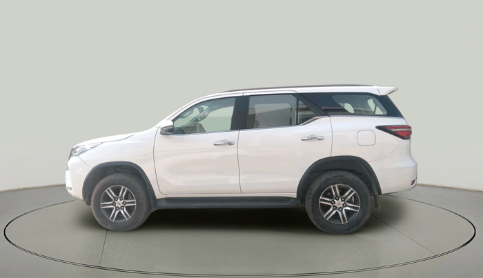 2023 Toyota Fortuner 4X2 AT 2.8 DIESEL, Diesel, Automatic, 25,266 km, exterior