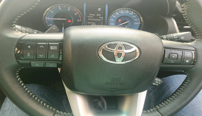 2023 Toyota Fortuner 4X2 AT 2.8 DIESEL, Diesel, Automatic, 25,266 km, interior