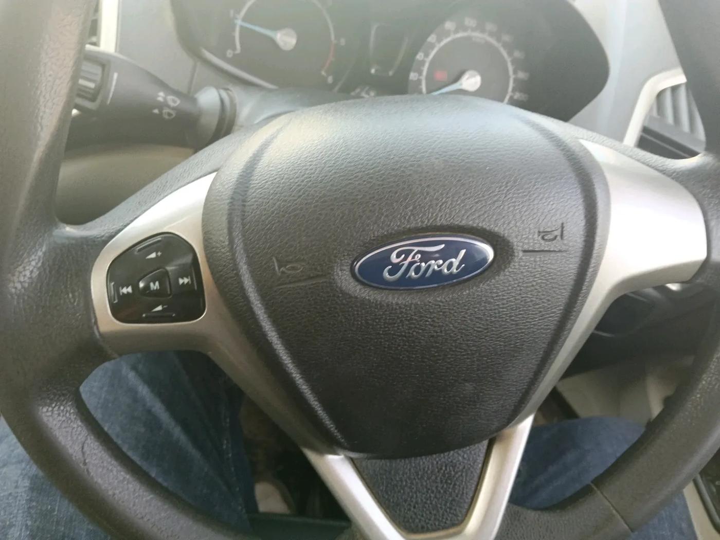 2016 Ford Ecosport TREND 1.5L DIESEL, Diesel, Manual, 1,35,912 km, interior