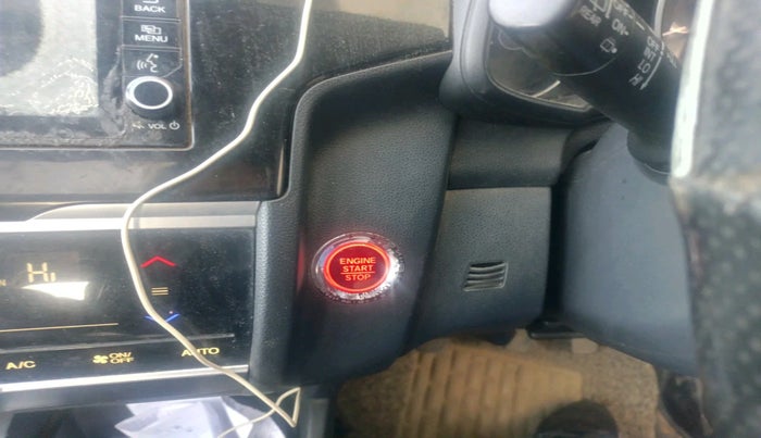 2017 Honda WR-V 1.5L I-DTEC VX MT, Diesel, Manual, 1,66,618 km, interior