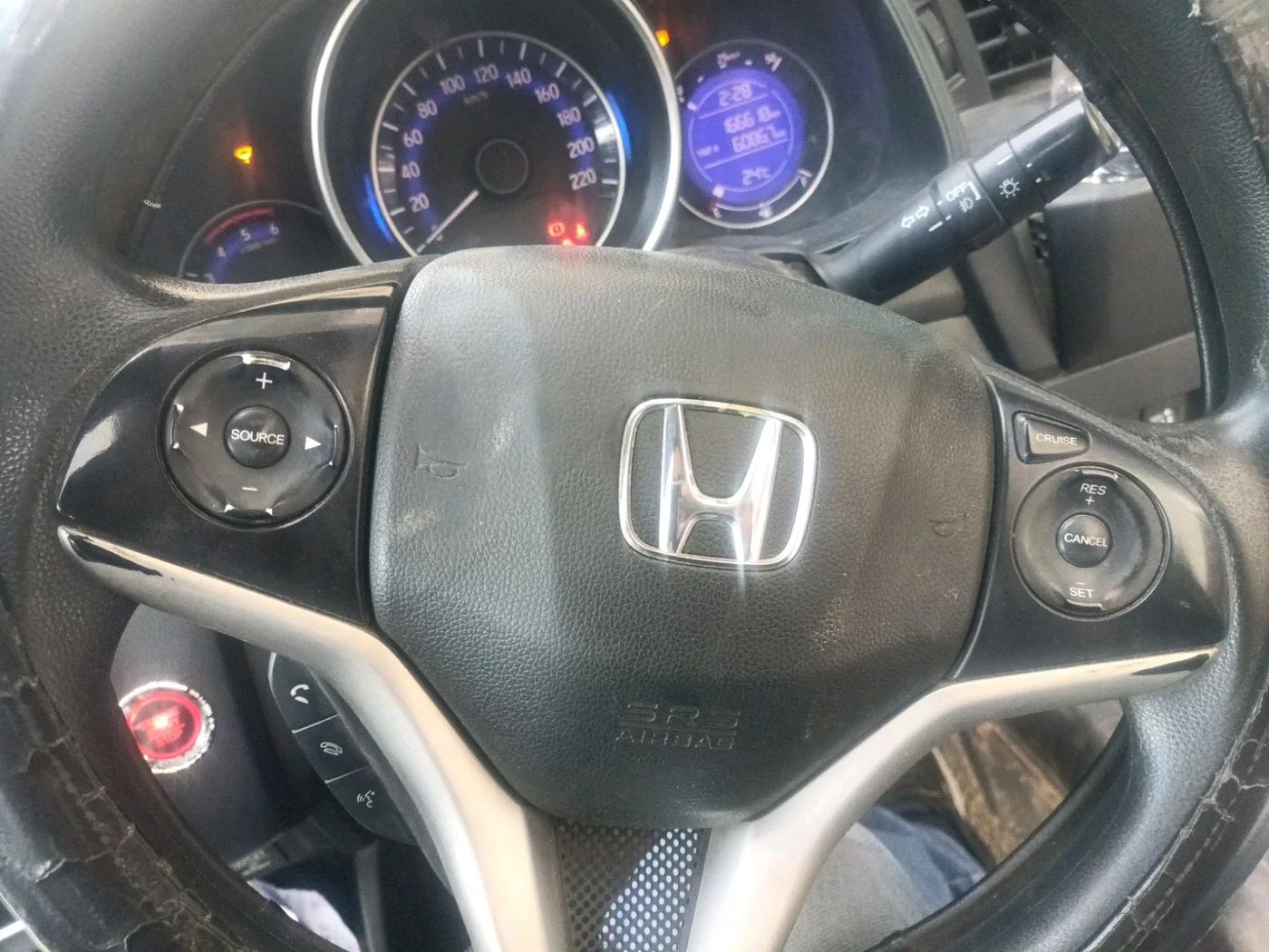 2017 Honda WR-V 1.5L I-DTEC VX MT, Diesel, Manual, 1,66,618 km, interior