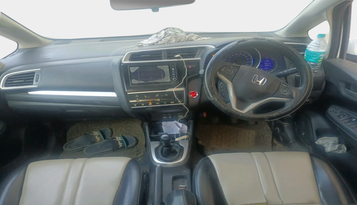 2017 Honda WR-V 1.5L I-DTEC VX MT, Diesel, Manual, 1,66,618 km, interior