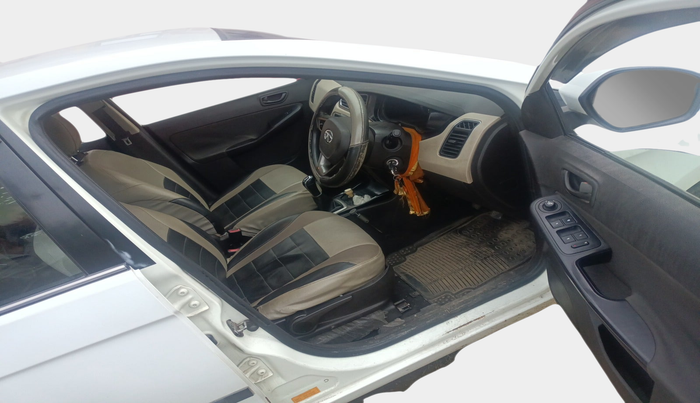 2017 Tata Zest XMS PETROL, Petrol, Manual, 1,20,870 km, interior