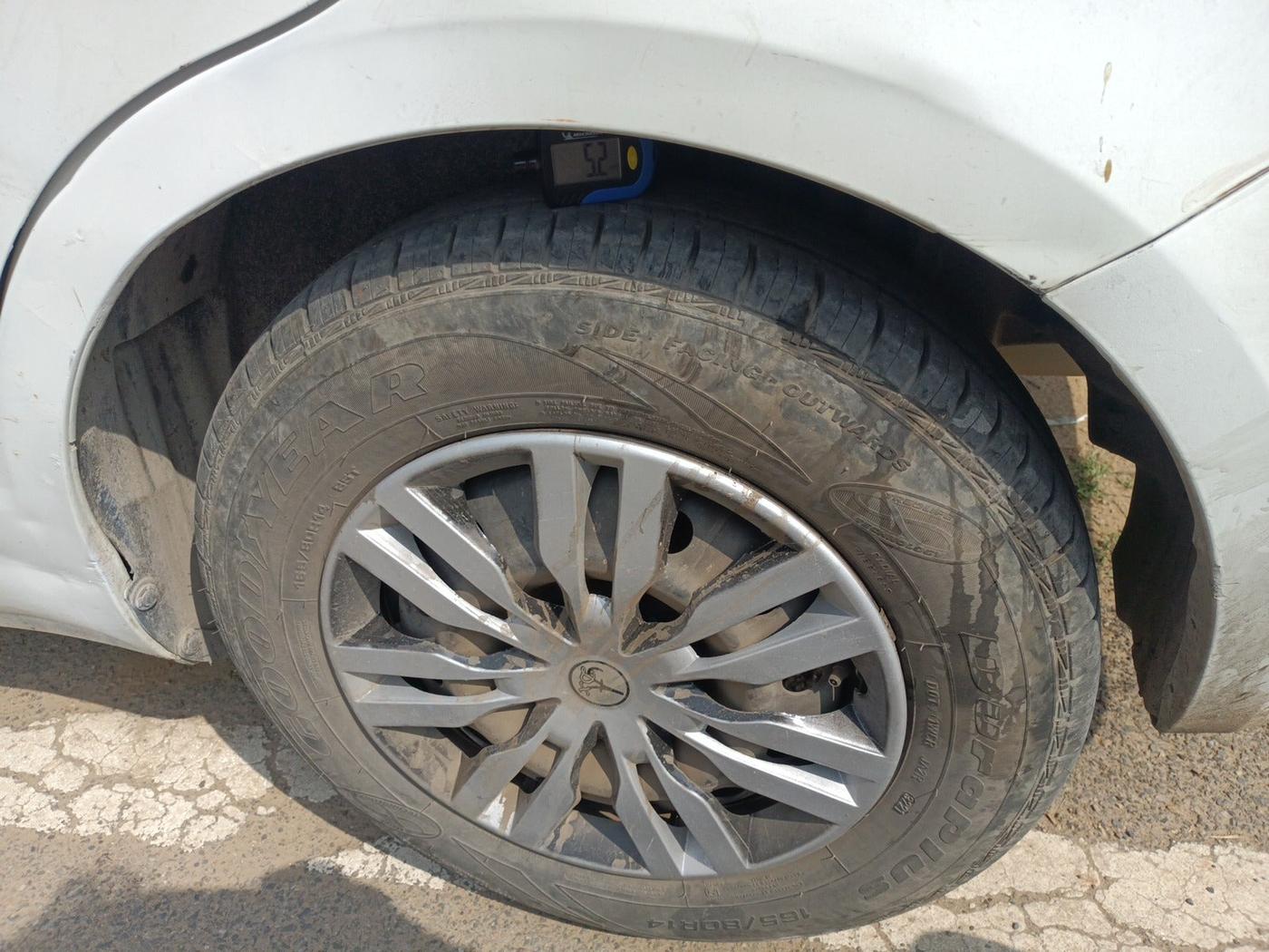 2018 Maruti Swift Dzire TOUR PETROL, Petrol, Manual, 1,10,294 km, tyre