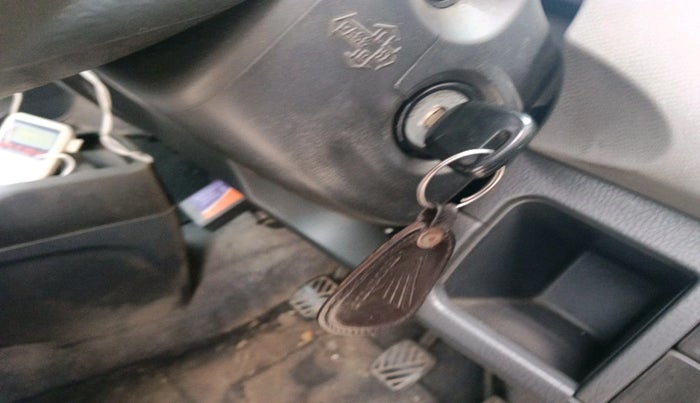 2011 Maruti Wagon R 1.0 LXI, Petrol, Manual, 97,456 km, interior