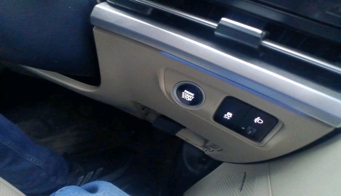 2022 KIA CARENS LUXURY PLUS 1.5 DIESEL 7 STR, Diesel, Manual, 70,003 km, interior