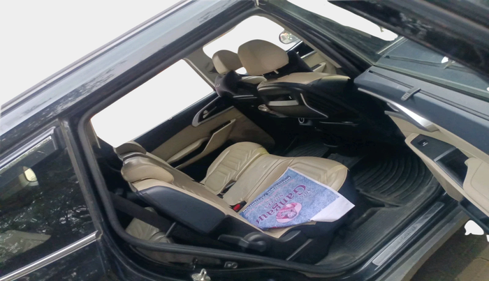 2022 KIA CARENS LUXURY PLUS 1.5 DIESEL 7 STR, Diesel, Manual, 70,003 km, interior